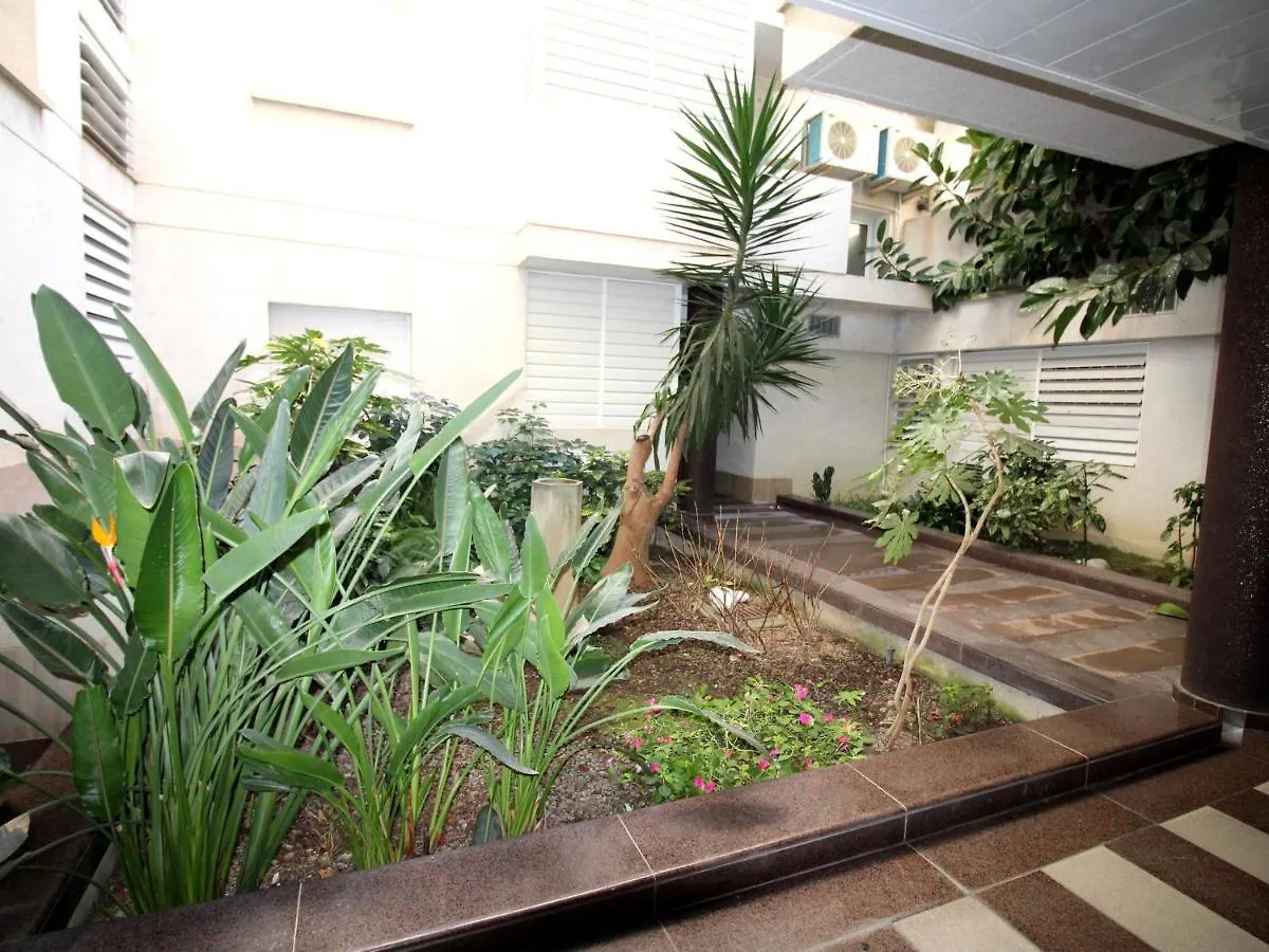 Maritim II 2 At.1 - Apartamento Moderno, Agradable Y Muy Bien Equipado Situado En 1ª Linea De Mar - Es-228-82 Llança Daire