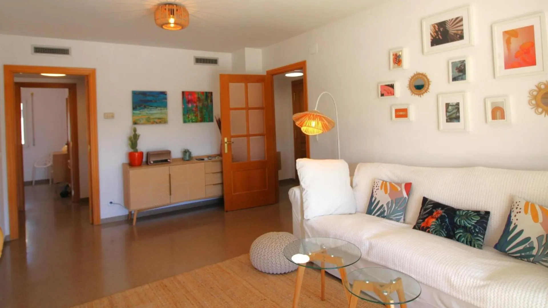 Daire Maritim II 2 At.1 - Apartamento Moderno, Agradable Y Muy Bien Equipado Situado En 1ª Linea De Mar - Es-228-82 Llança