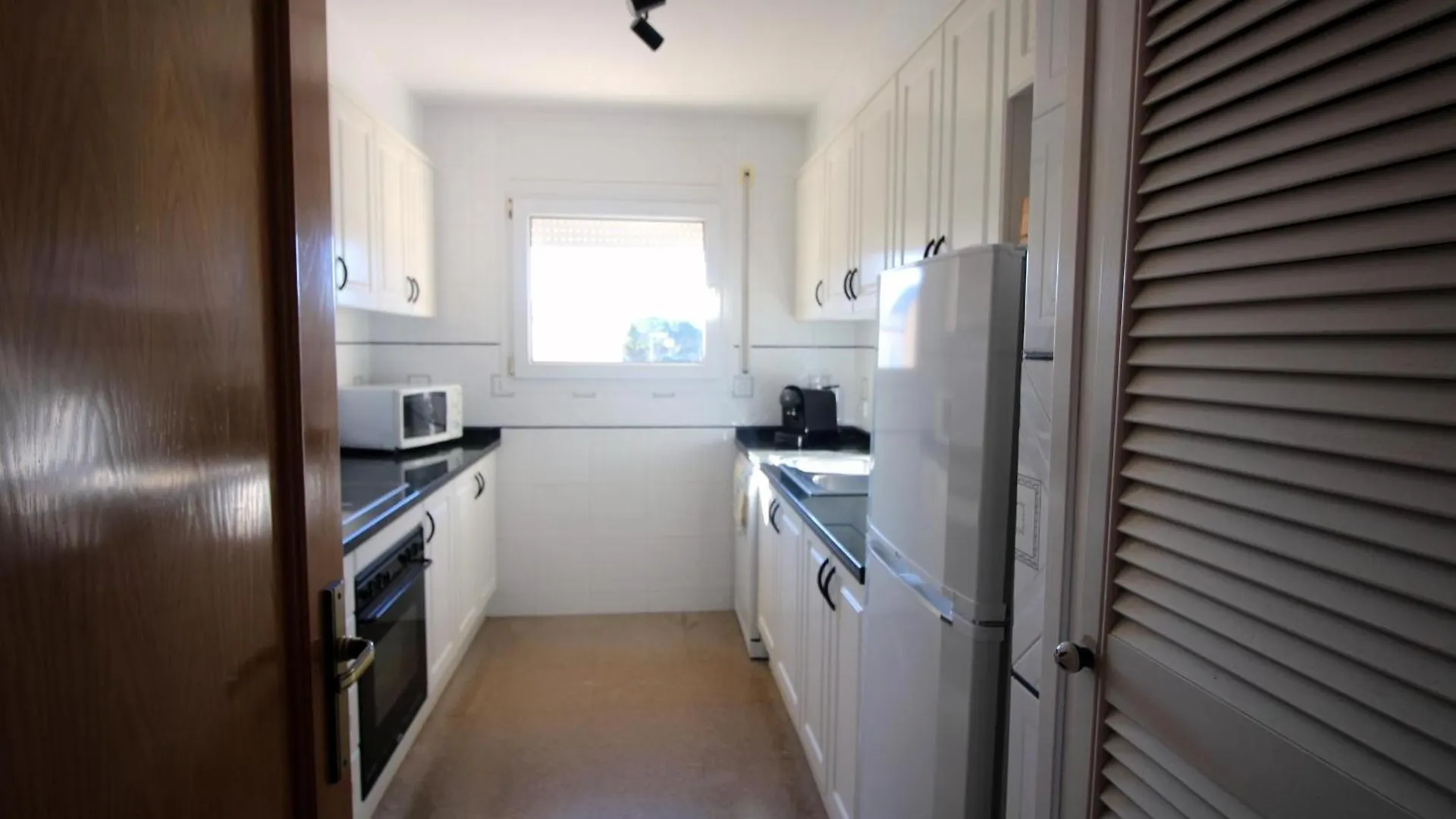 Maritim II 2 At.1 - Apartamento Moderno, Agradable Y Muy Bien Equipado Situado En 1ª Linea De Mar - Es-228-82 Llança İspanya