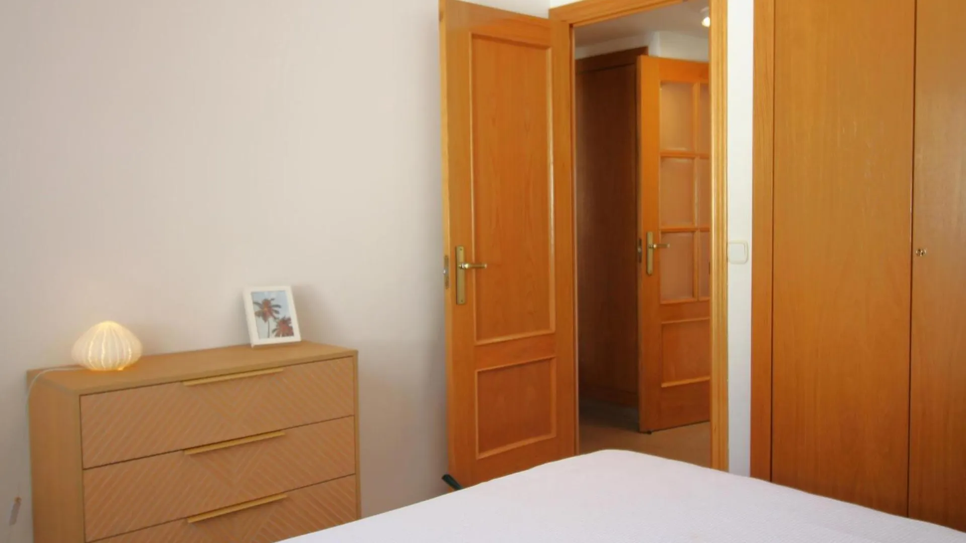 Maritim II 2 At.1 - Apartamento Moderno, Agradable Y Muy Bien Equipado Situado En 1ª Linea De Mar - Es-228-82 Llança Daire